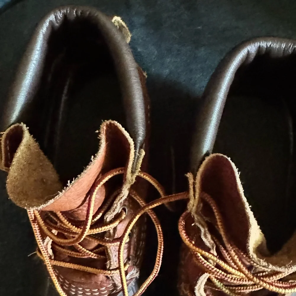 L.L. Bean Bean Boot Men's Sz 8B Women’s Sz 10 Waterproof Duck Boots Original 8